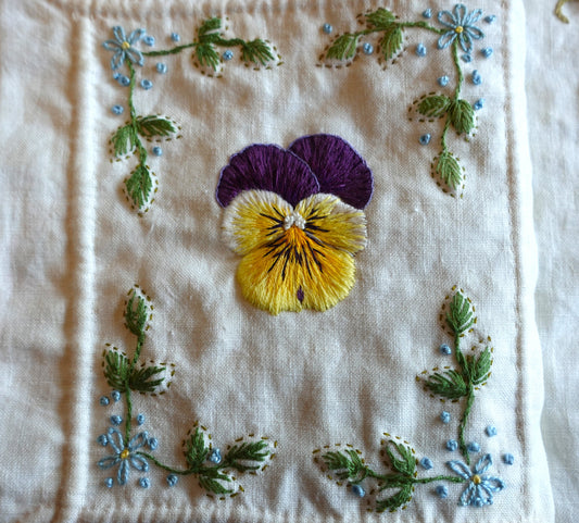 Trapunto Embroidery Pattern